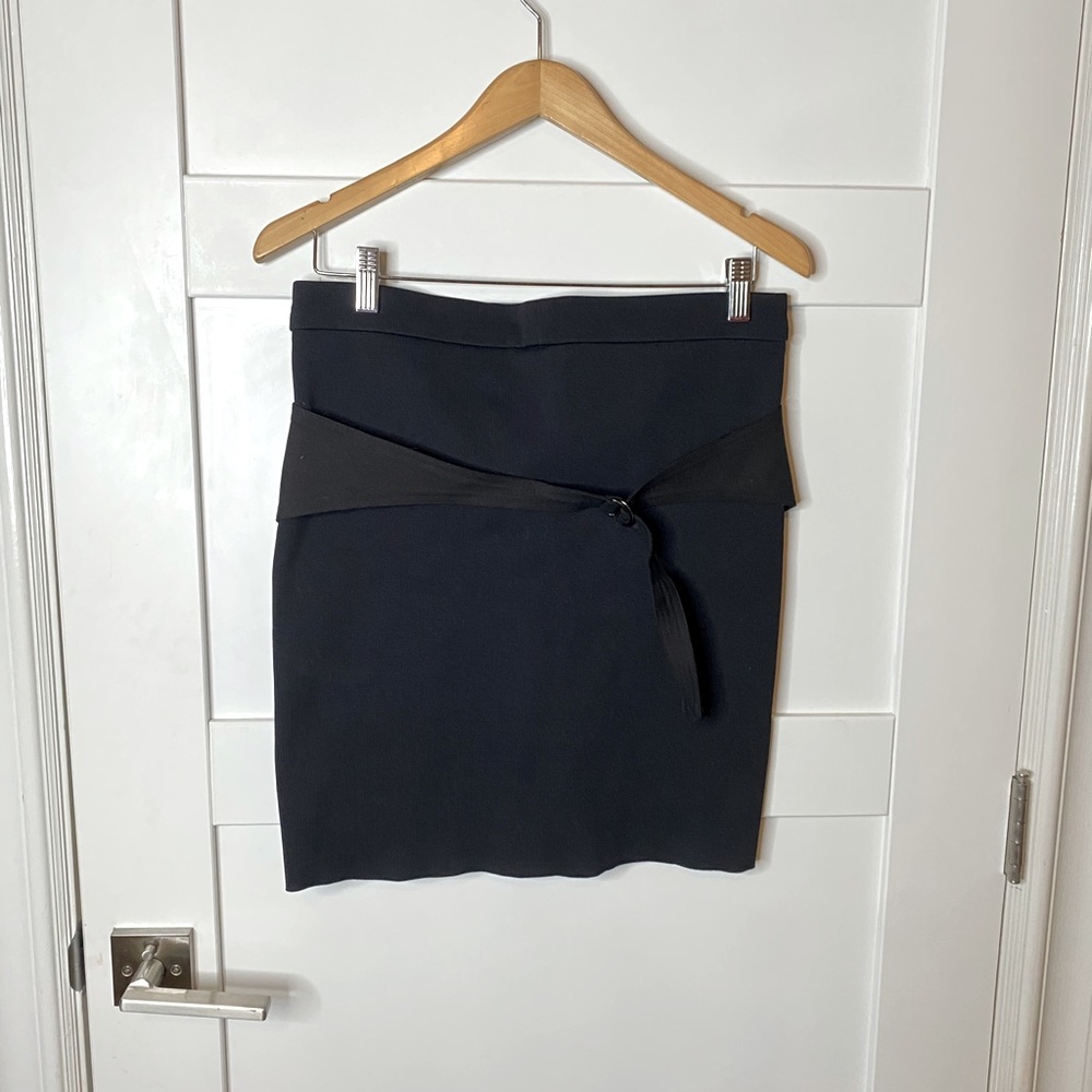 NWOT LAMB pencil skirt (S)